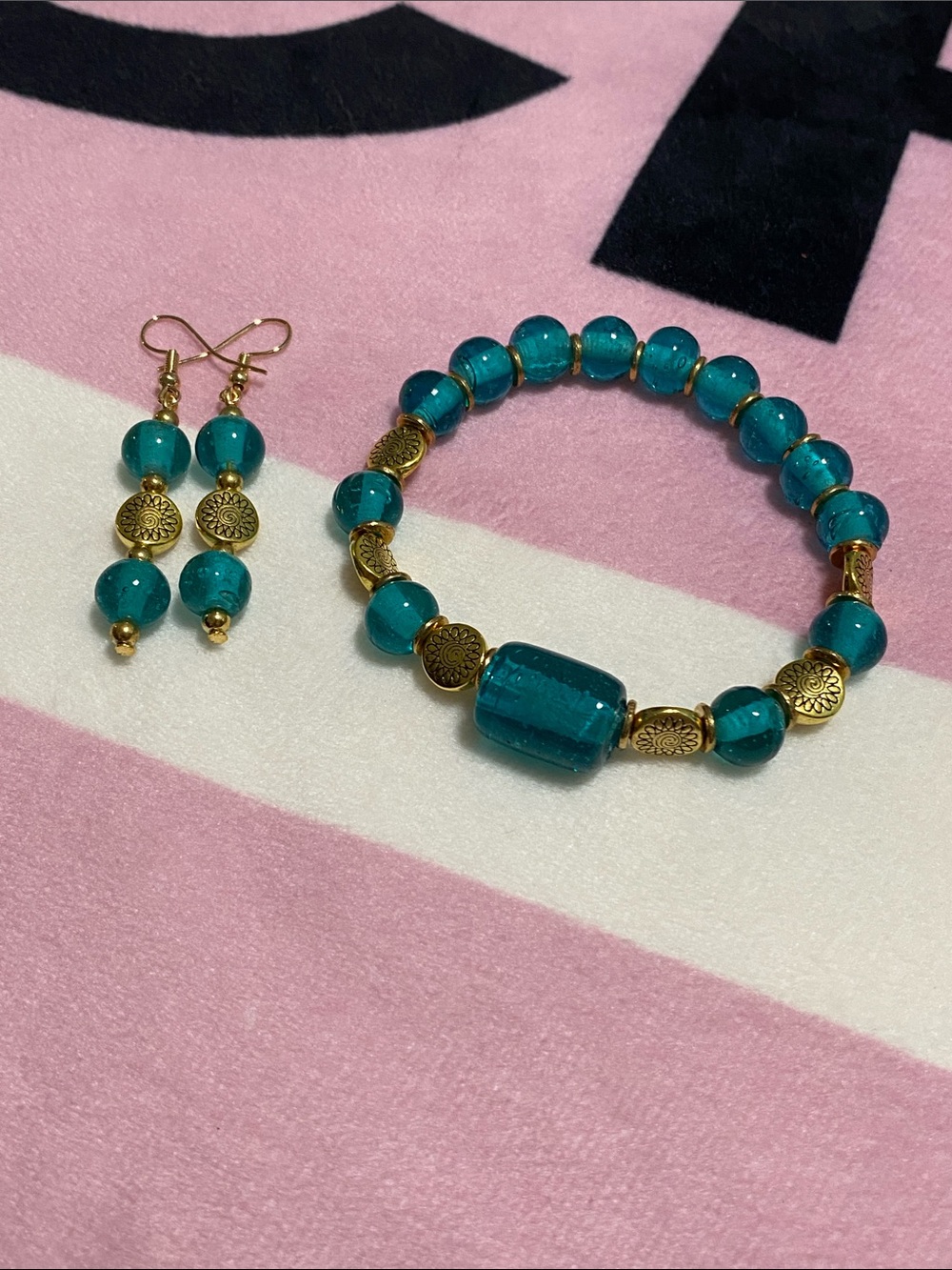 Teal Glass Bead Stretch Bracelet with Gold Accents